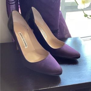 Manolo Black & purple pumps